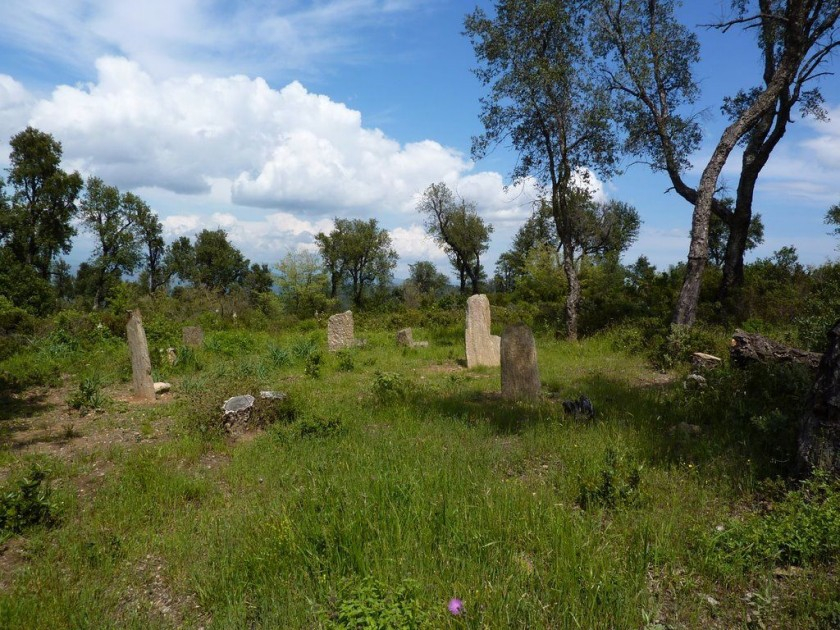 Les ARCS-Les Terriers-Megalithes-1