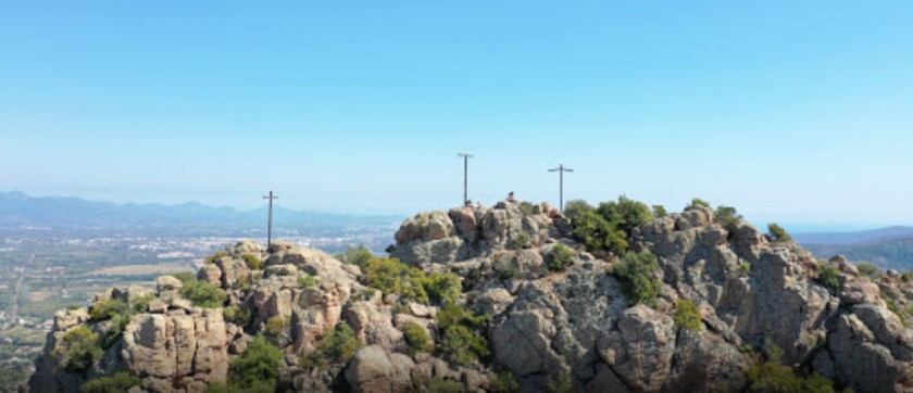 ROQUEBRUNE-Les 3 croix-2